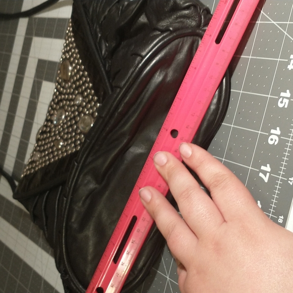 Black crossbody purse 23 in. Strap drop bejeweled Dove brand on zipper defect - Picture 3 of 13